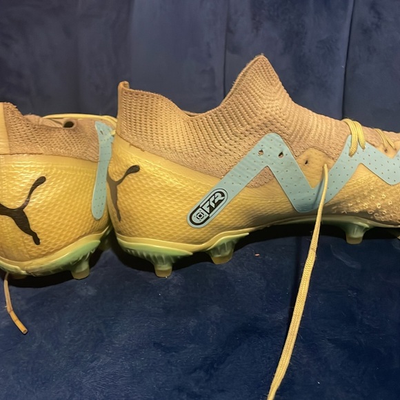 Puma Future Pro cleats Women’s 9 - Picture 5 of 6